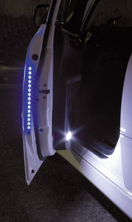 Luxer1(NT[) LED FLEXIBLE TAPE(LEDtLVue[v) hAʂɎtāAhAJ̈Smۂ